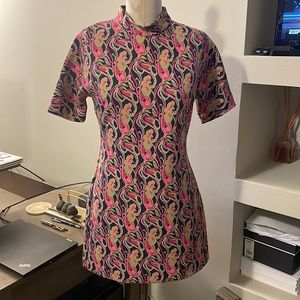 Mod mini dress short sleeve mock neck fabric 90% poly 19% elastane